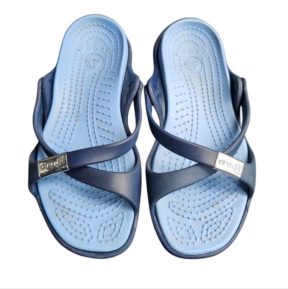 Crocs Women's Blue Flat Strappy Sandals Size 6 Waterproof Flexible Comfortable